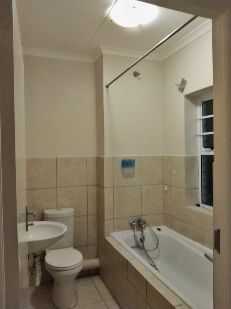 To Let 2 Bedroom Property for Rent in Viking Village Western Cape